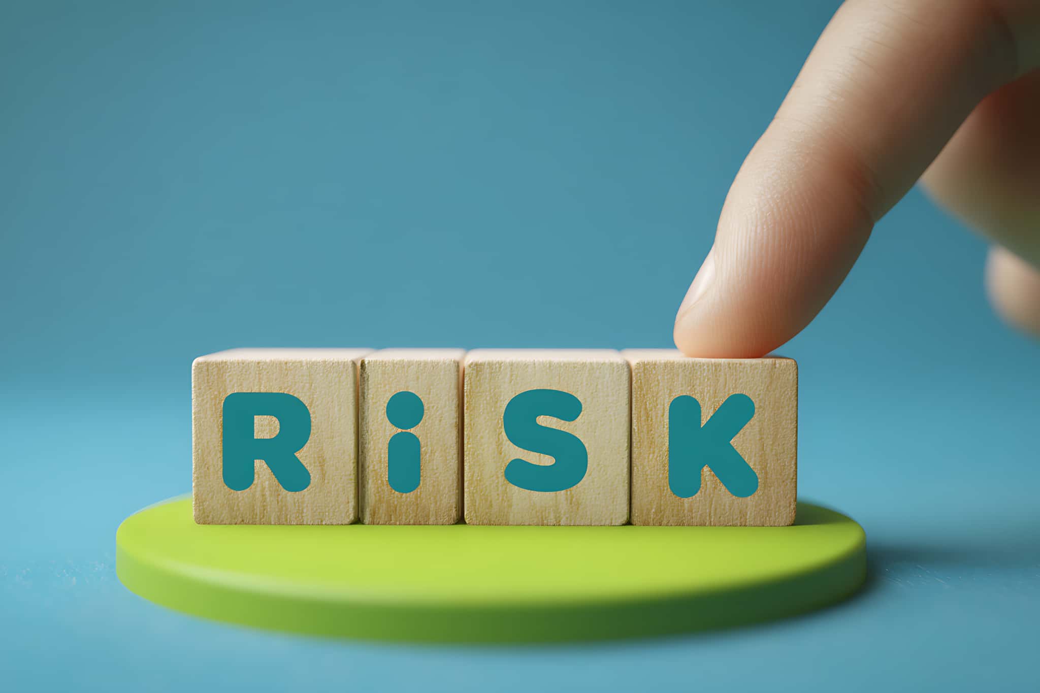 受け口のままだとどんなリスクがあるか説明するイメージ