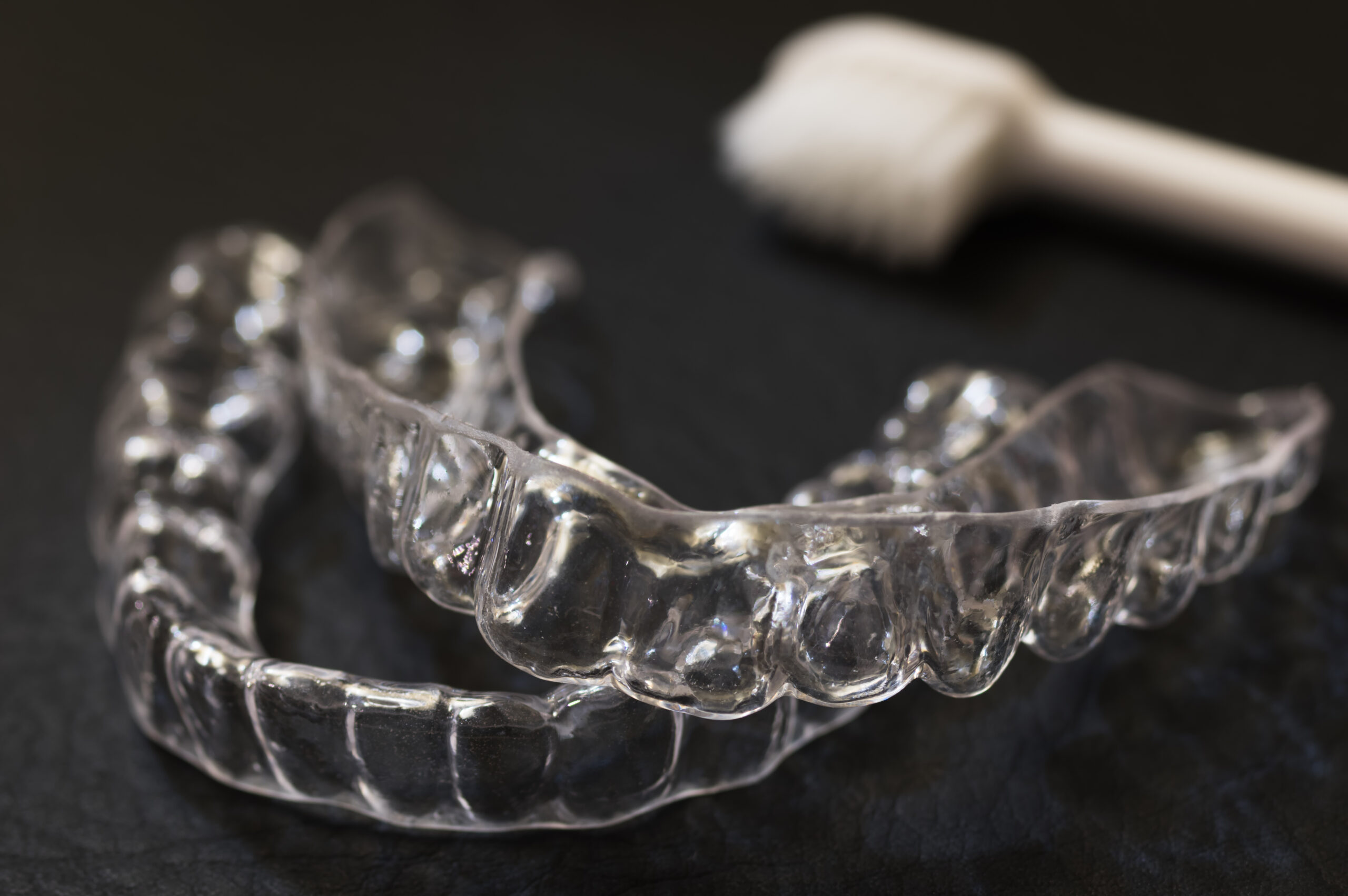 すきっ歯を矯正するマウスピース